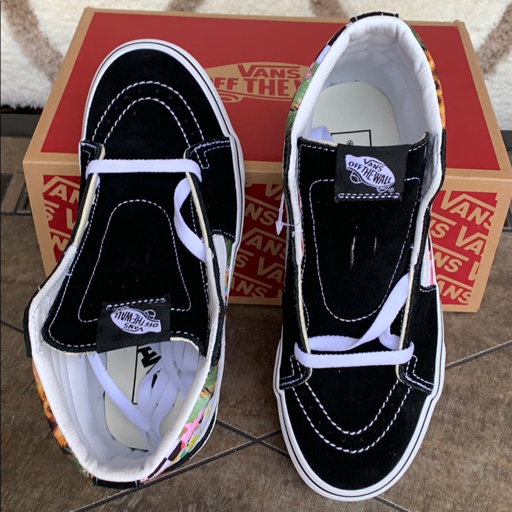 ••VANS SK8-Hi TROPICALANMICHK TRWHTMLT WMNS - Picture 7 of 16